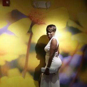 Meet your Posher, Elvira